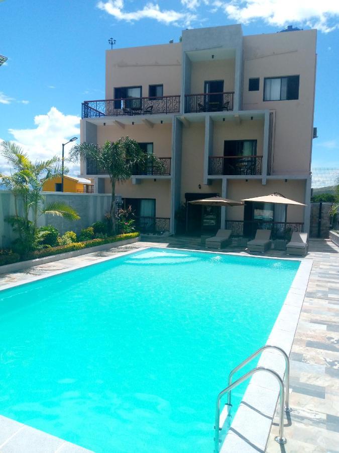 Soa Lia Hotel Miandrivazo Exterior photo