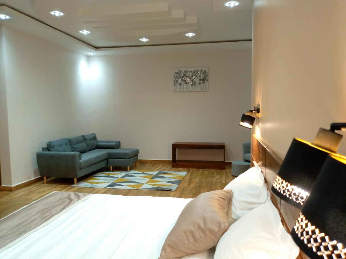 Soa Lia Hotel Miandrivazo Exterior photo