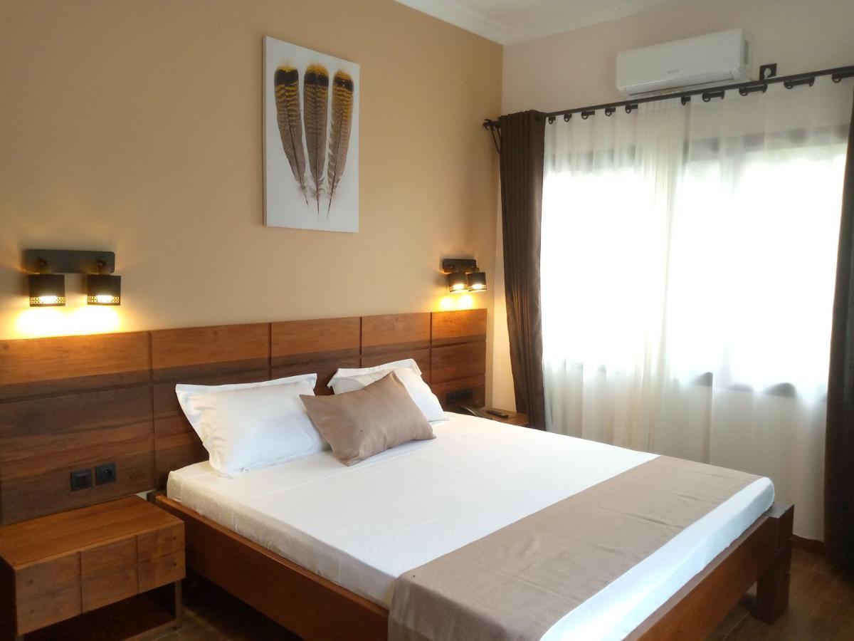 Soa Lia Hotel Miandrivazo Exterior photo